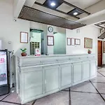 Oyo 3819 Hotel Winotosastro
