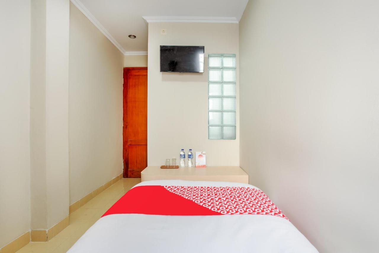 Oyo 3819 Winotosastro Hotel